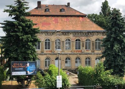 Schloss Übigau, Ansicht von der Straße